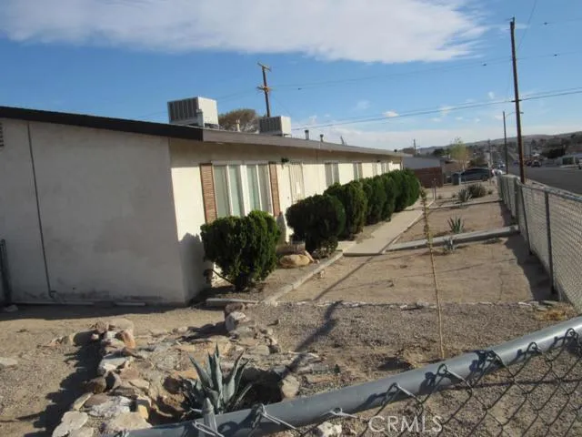 1000 1002 E Navajo Street, Barstow, California 92311