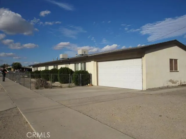 1000 1002 E Navajo Street, Barstow, California 92311