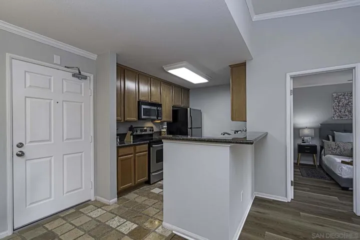 7130 Shoreline Dr 1303, San Diego, California 92122