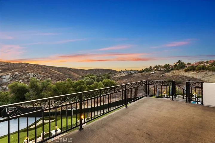 2048 Middle Creek Road, Riverside, California 92506