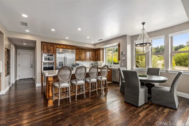 2048 Middle Creek Road, Riverside, California 92506