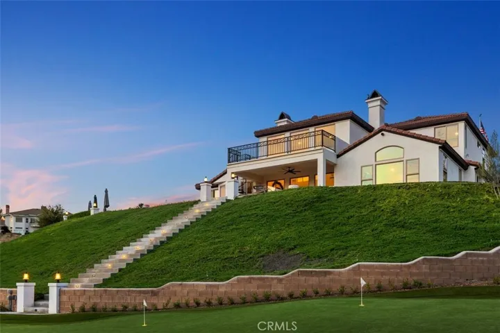 2048 Middle Creek Road, Riverside, California 92506