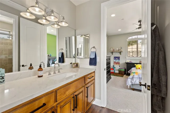 2048 Middle Creek Road, Riverside, California 92506