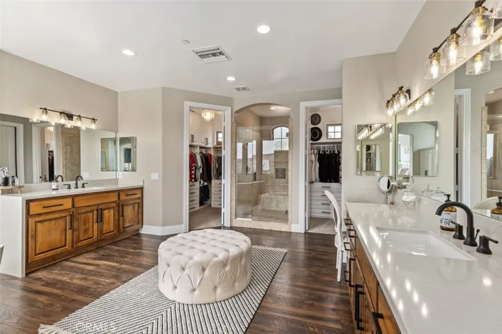 2048 Middle Creek Road, Riverside, California 92506