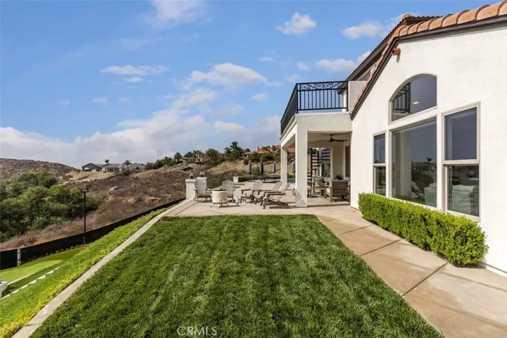 2048 Middle Creek Road, Riverside, California 92506