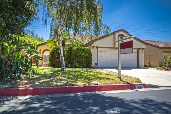 1316 Brookdale Drive is a cozy 1,396 sq ft , single story home.