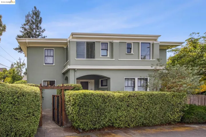 275 Ridgeway, Oakland, California 94611