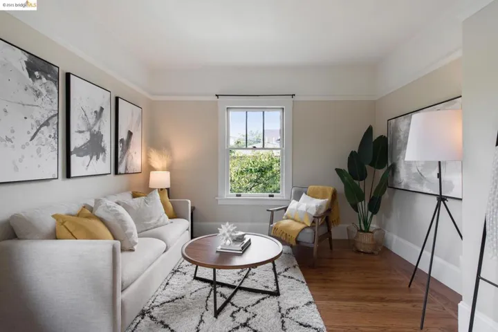275 Ridgeway, Oakland, California 94611