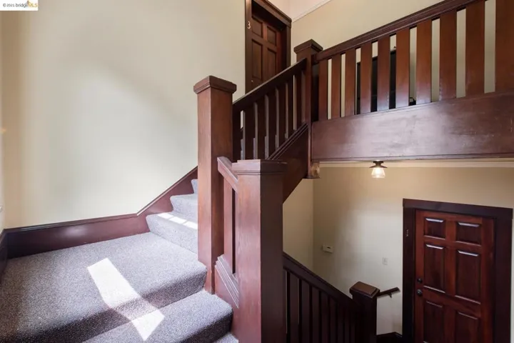 275 Ridgeway, Oakland, California 94611