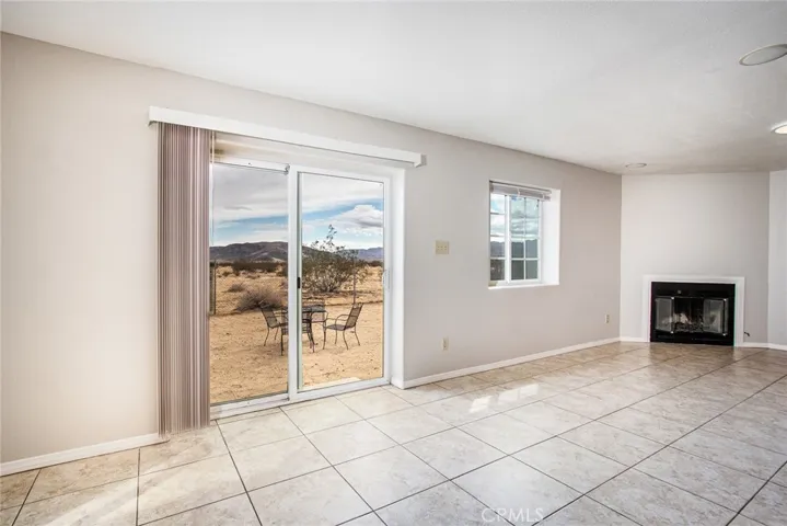 4949 1st Street E, Joshua Tree, California 92252