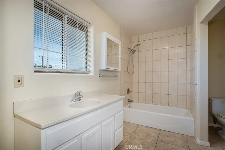4949 1st Street E, Joshua Tree, California 92252