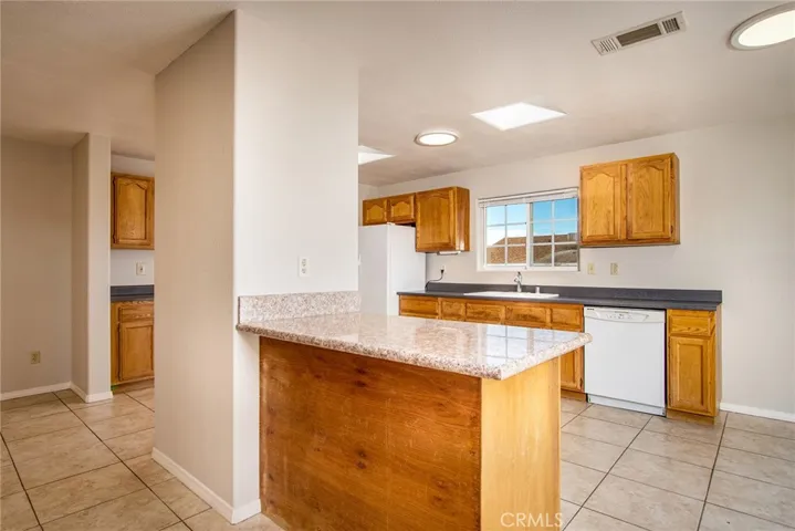 4949 1st Street E, Joshua Tree, California 92252