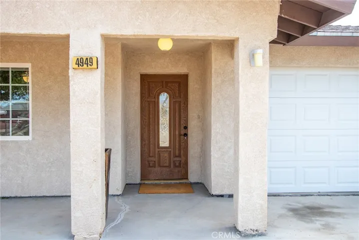 4949 1st Street E, Joshua Tree, California 92252