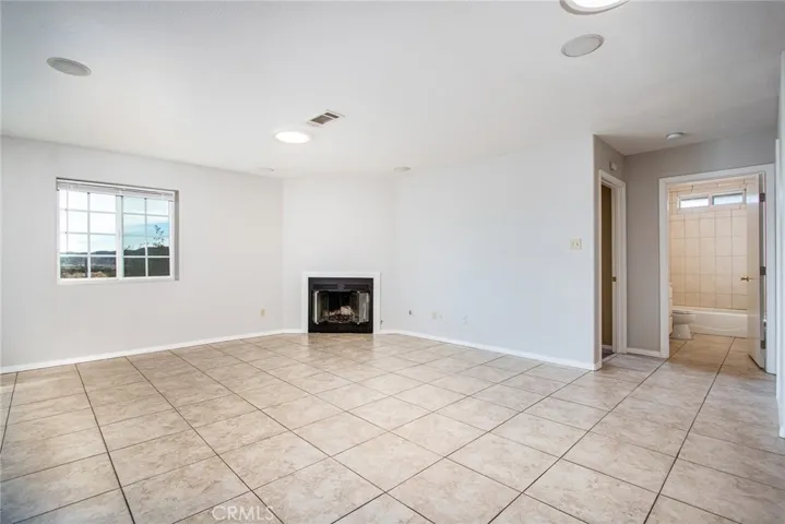 4949 1st Street E, Joshua Tree, California 92252