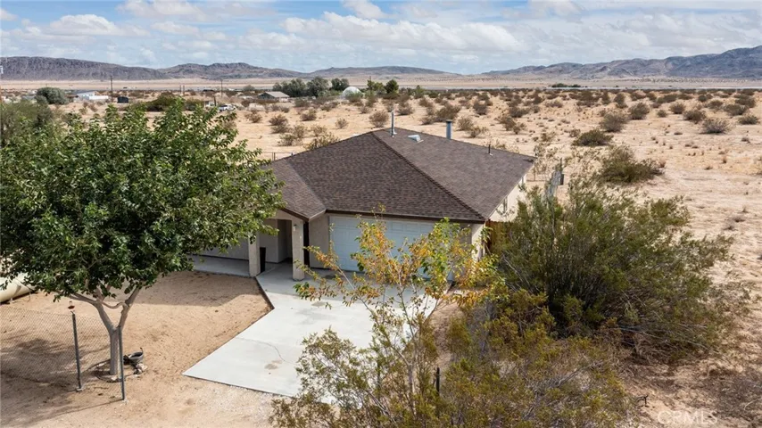 4949 1st Street E, Joshua Tree, California 92252