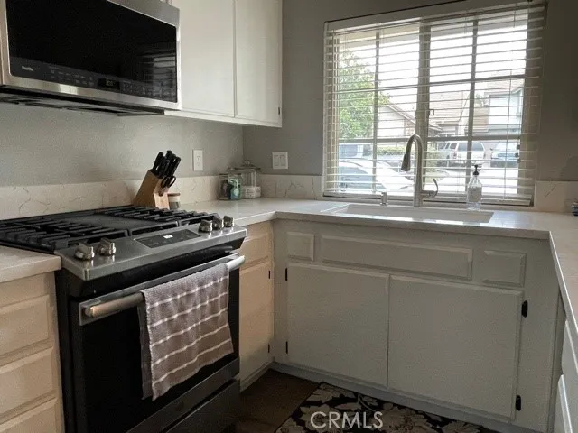 New quartz countertops
