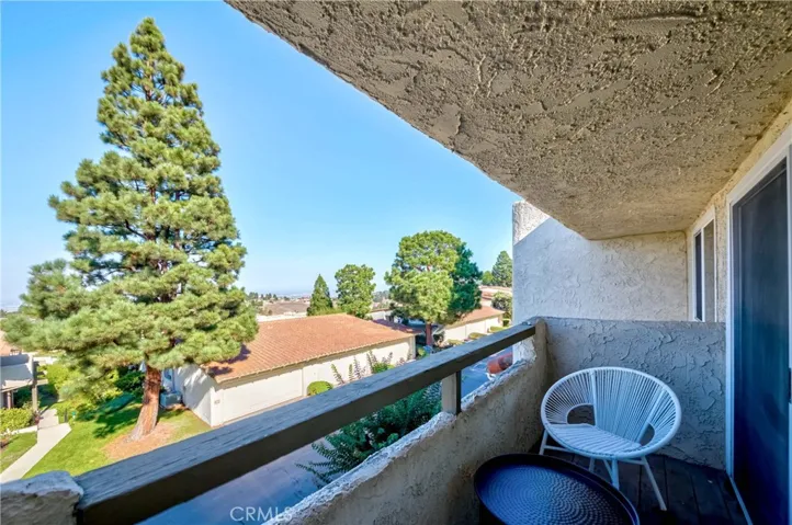 97 Aspen Way, Rolling Hills Estates, California 90274