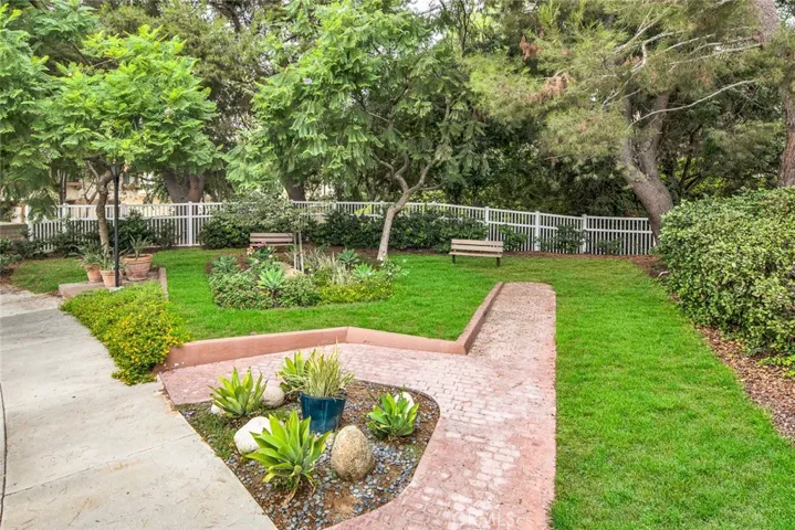 2111 Cheyenne Way 8, Fullerton, California 92833