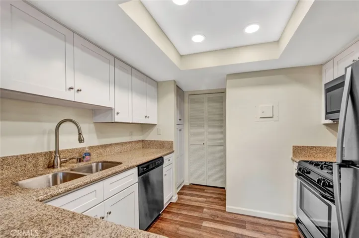 2111 Cheyenne Way 8, Fullerton, California 92833