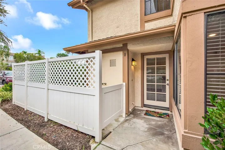 2111 Cheyenne Way 8, Fullerton, California 92833