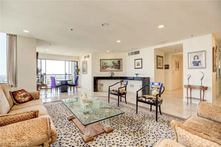 10724 Wilshire Blvd 1109, Los Angeles, California 90024