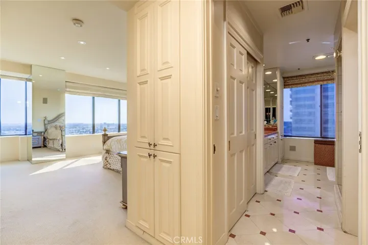 10724 Wilshire Blvd 1109, Los Angeles, California 90024