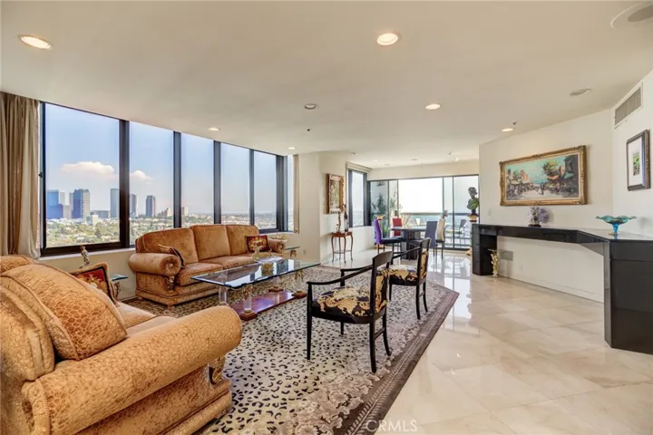 10724 Wilshire Blvd 1109, Los Angeles, California 90024