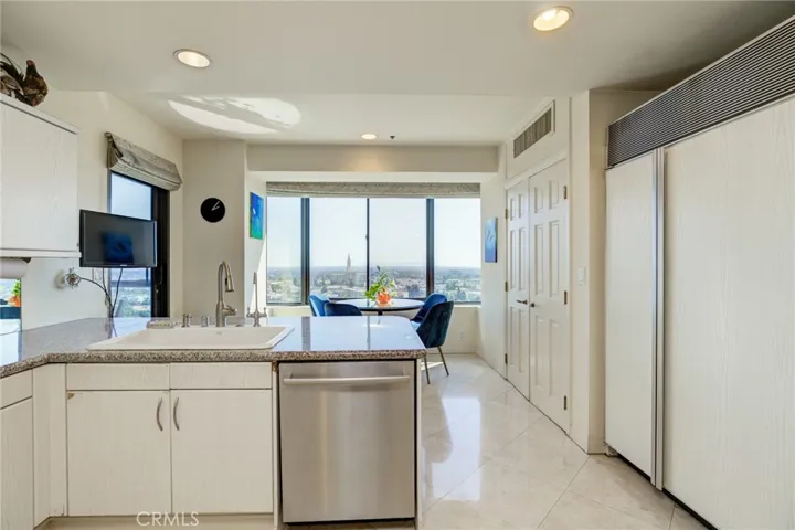 10724 Wilshire Blvd 1109, Los Angeles, California 90024