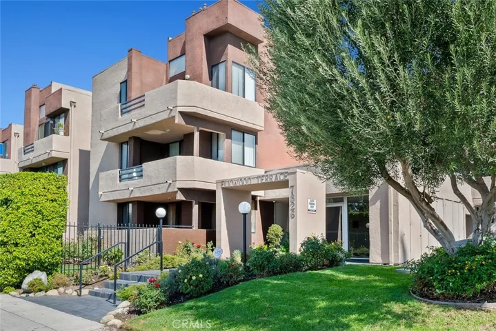 7826 Topanga Canyon Boulevard 309, Canoga Park, California 91304