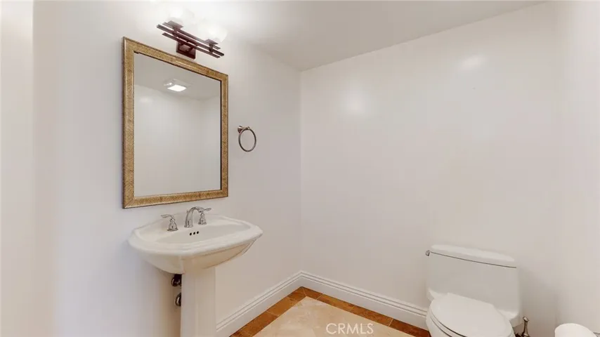 11540 Moorpark Street 103, Studio City, California 91602