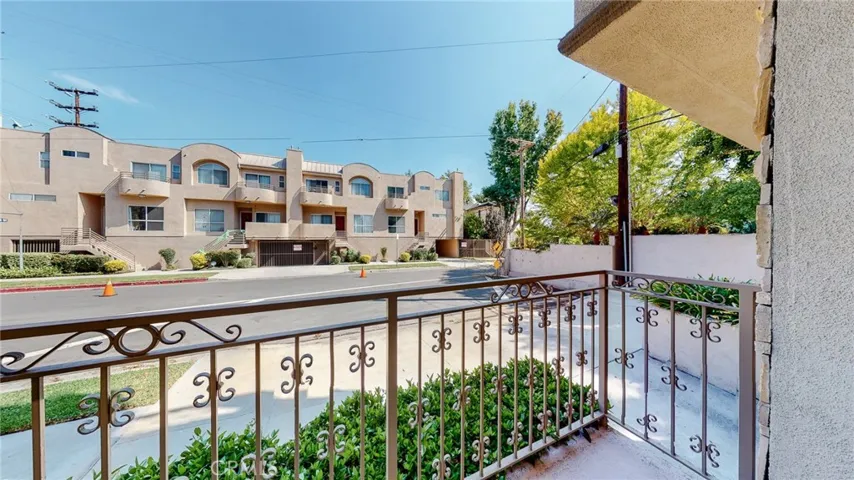 11540 Moorpark Street 103, Studio City, California 91602
