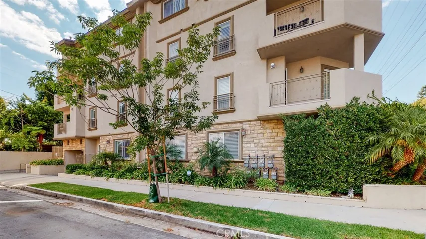 11540 Moorpark Street 103, Studio City, California 91602