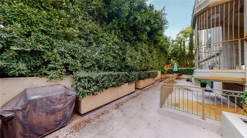 11540 Moorpark Street 103, Studio City, California 91602
