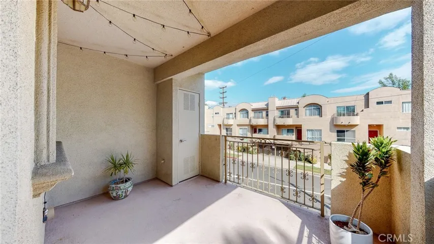 11540 Moorpark Street 103, Studio City, California 91602