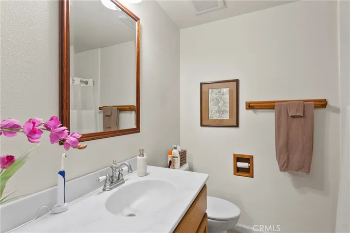 Secondary bathroom upstairs