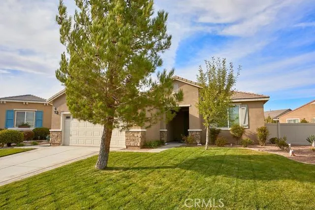 19337 Wildwood Court, Apple Valley, California 92308