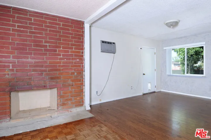 12922 Osborne Street, Pacoima, California 91331