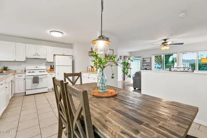 Open Floorplan Kitchen 8436 Newtown