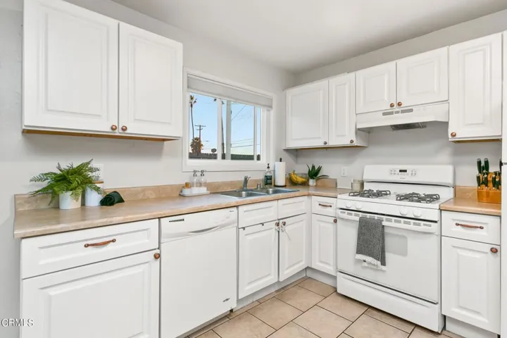 Kitchen 8436 Newtown