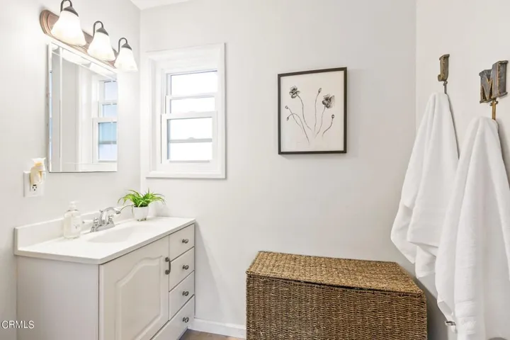 Primary Bedroom Ensuite 8436 Newtown