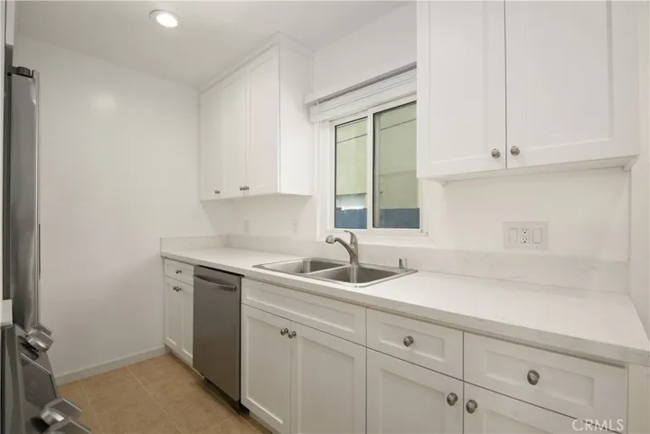 Unit C kitchen
