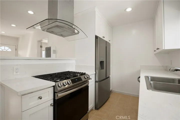 Unit C kitchen