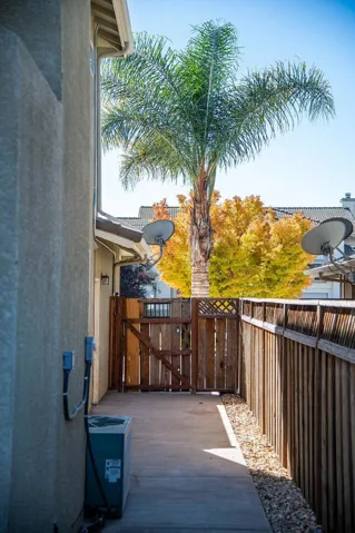 , Hollister, California 95023