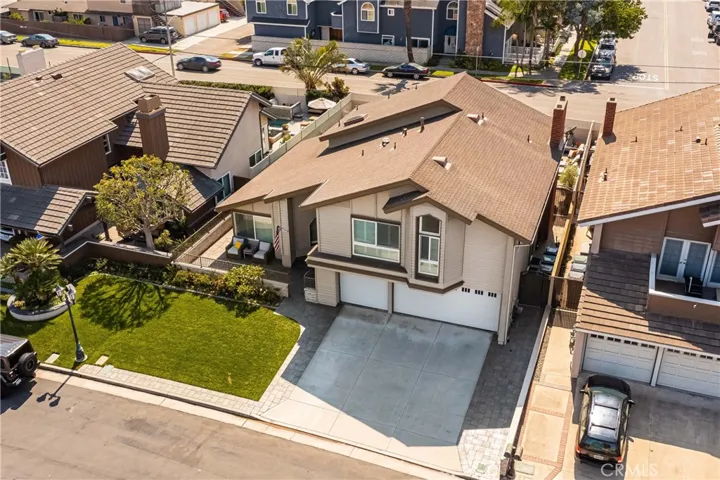 6822 Presidente Drive, Huntington Beach, California 92648