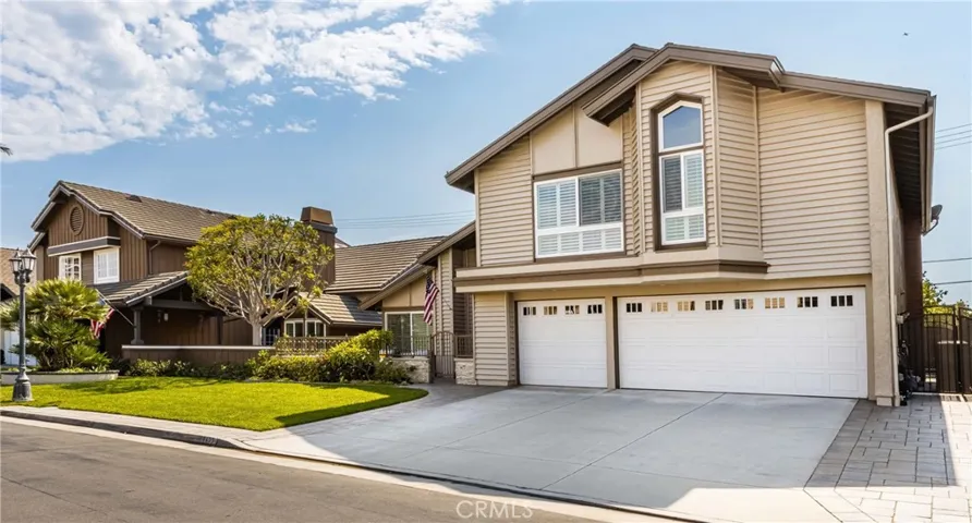 6822 Presidente Drive, Huntington Beach, California 92648