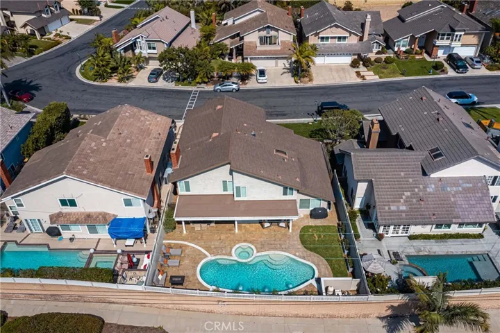 6822 Presidente Drive, Huntington Beach, California 92648