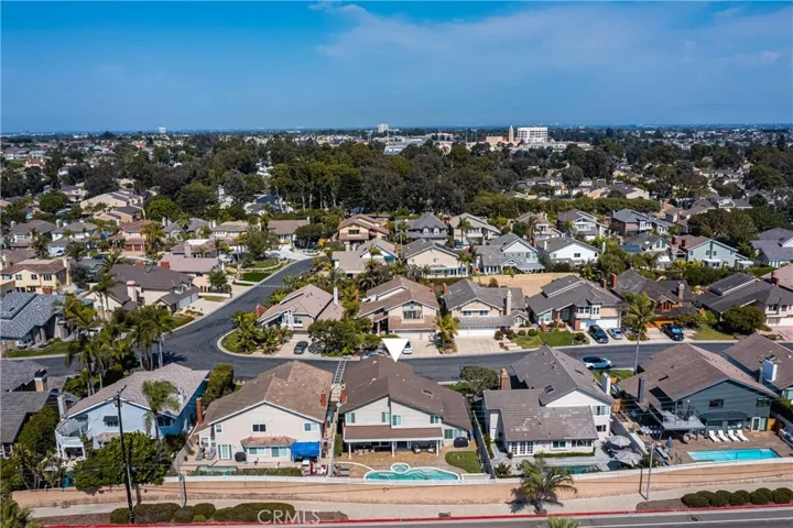 6822 Presidente Drive, Huntington Beach, California 92648