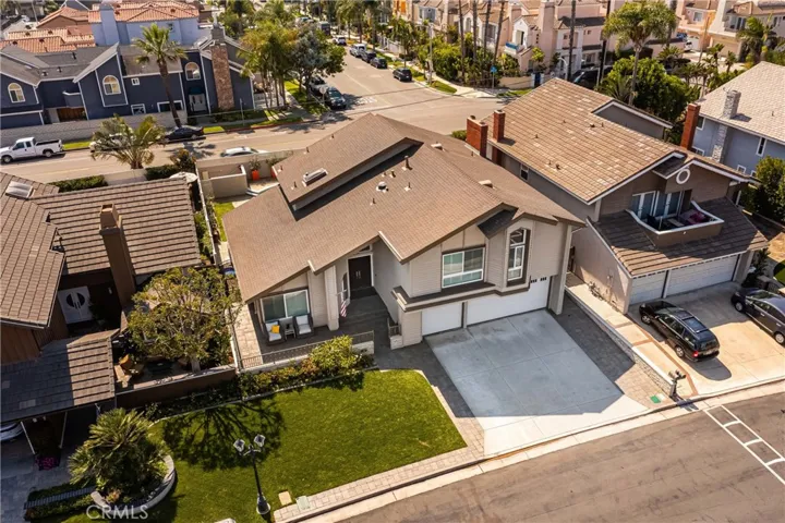 6822 Presidente Drive, Huntington Beach, California 92648