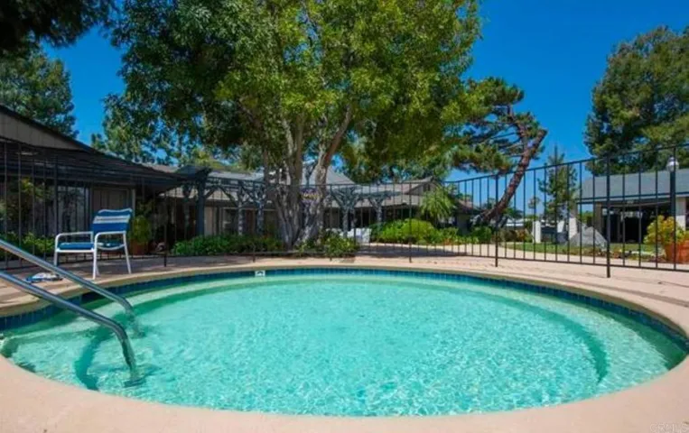 2300 E Valley Parkway 5, Escondido, California 92027