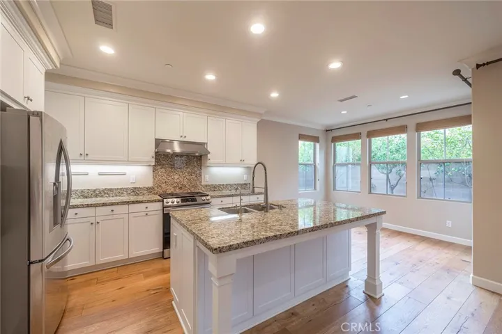 104 Pendant 43, Irvine, California 92620